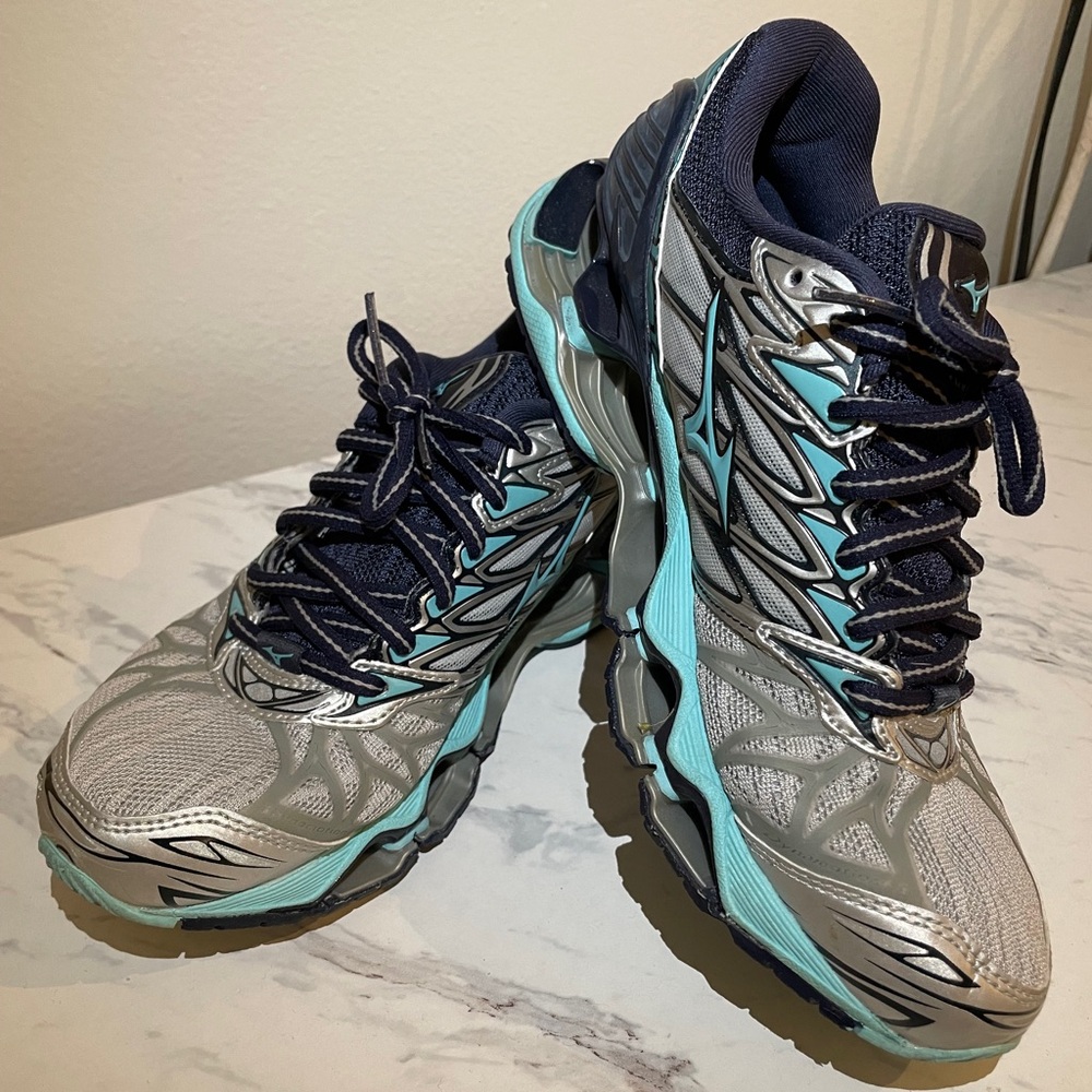 Mizuno Waveknit Prophecy S10
